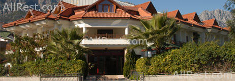 Rose Hotel 